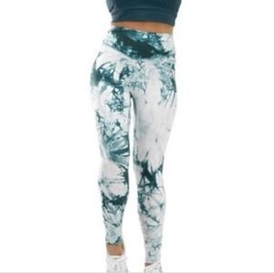 Balance Athletica Oasis Ascend Leggings